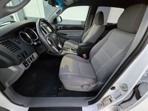 Used 2015 Toyota Tacoma 4x4 Double Cab image 12