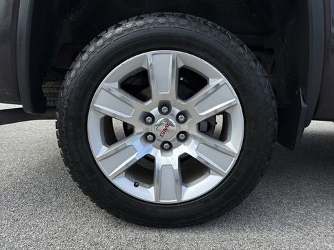 Used 2014 GMC Sierra 1500 SLE w/ SLE Value Package AWD/4WD image 32