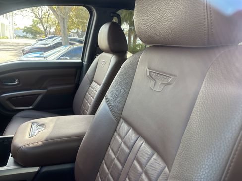 Used 2021 Nissan Titan Platinum Reserve w/ Moonroof Package image 7