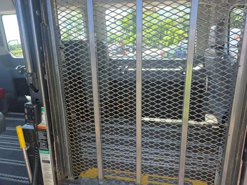 Used 2018 Ford Transit 350 XL RWD image 2