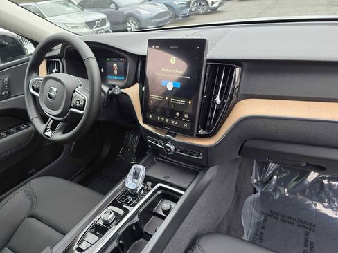 New 2026 Volvo XC60 B5 Plus w/ Climate Package image 10