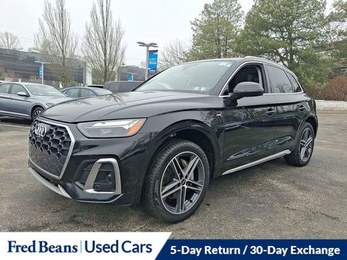Used 2023 Audi Q5 e Premium Plus w/ Premium Plus Package image 3