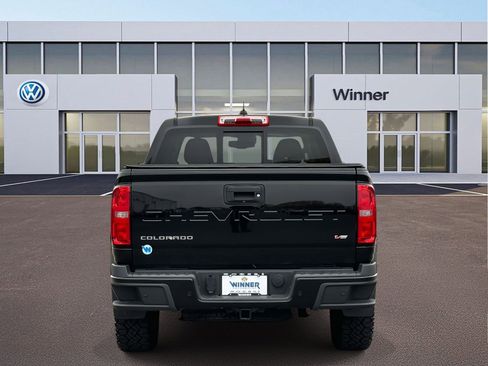 Used 2022 Chevrolet Colorado Z71 w/ Z71 Midnight Edition image 6