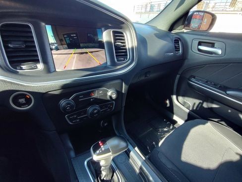 Used 2015 Dodge Charger SXT image 22