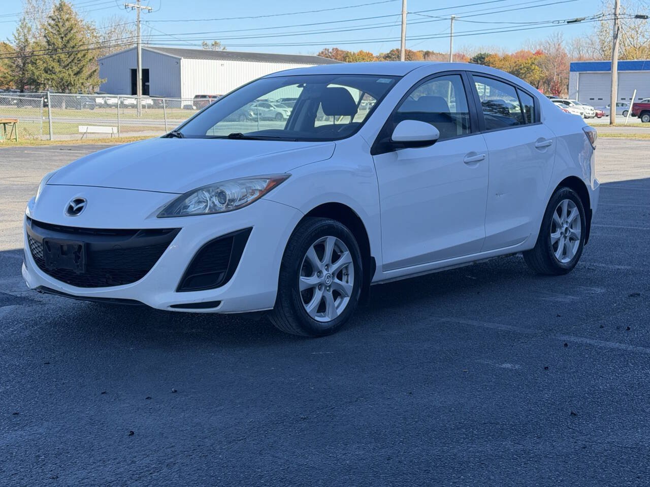 Used 2011 MAZDA MAZDA3 i Touring FWD image 2