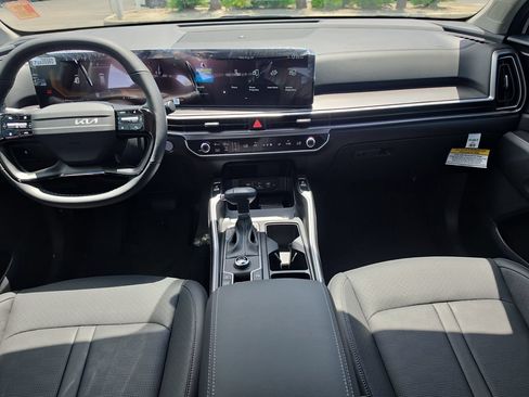 New 2026 Kia Sorento S w/ S Panoramic Sunroof Package FWD image 12