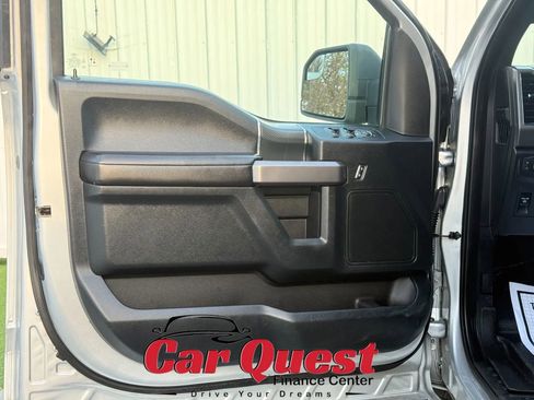 Used 2019 Ford F150 XLT w/ Equipment Group 302A Luxury image 11