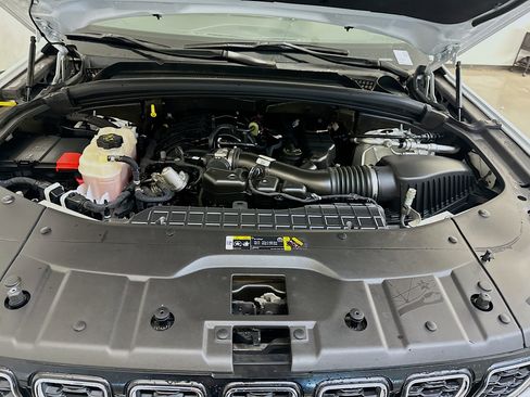 Used 2022 Jeep Grand Cherokee L Limited image 37