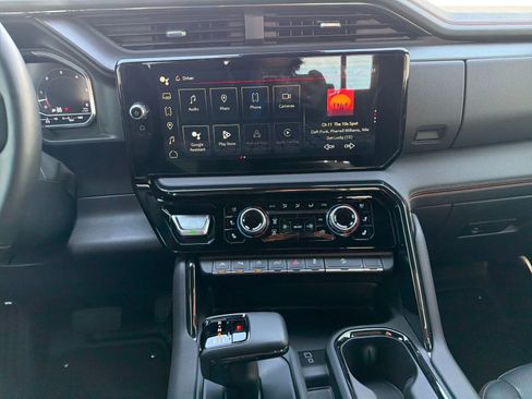 Used 2024 GMC Sierra 1500 AT4 w/ AT4 Premium Package image 26