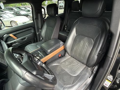 Used 2020 Land Rover Defender 110 X AWD/4WD image 18