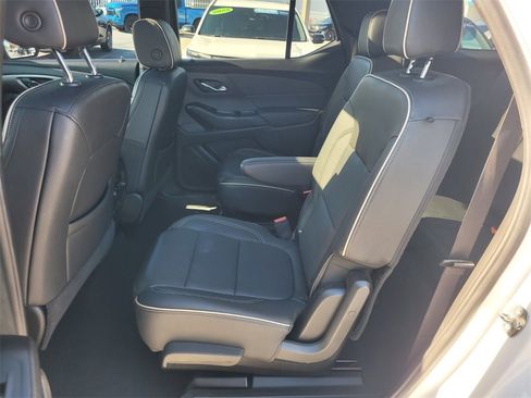 Certified 2023 Chevrolet Traverse Premier w/ Redline Edition image 9