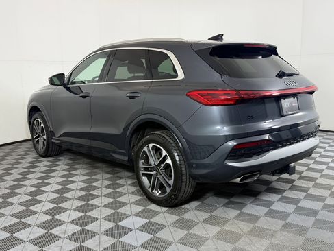 Certified 2025 Audi Q5 Premium image 3