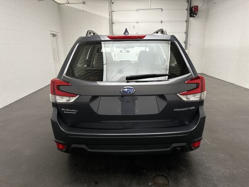 Used 2023 Subaru Forester AWD/4WD image 7
