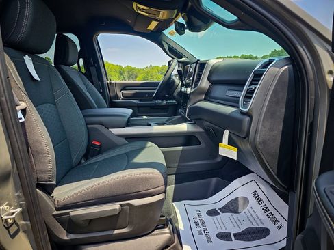 New 2026 RAM 3500 Big Horn AWD/4WD image 42