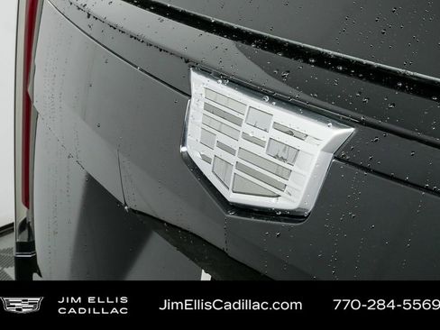 Used 2023 Cadillac Escalade Sport w/ LPO, ONYX Package image 40