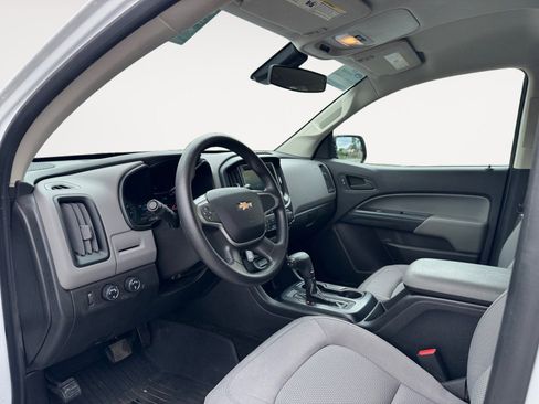 Used 2018 Chevrolet Colorado W/T w/ WT Convenience Package AWD/4WD image 9