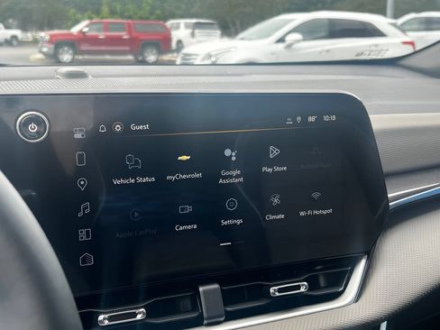 New 2026 Chevrolet Equinox LT w/ Convenience Package II AWD/4WD image 8