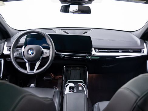 Certified 2026 BMW X2 xDrive28i w/ Technology Package AWD/4WD image 10