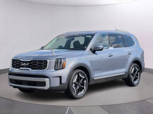 Used 2025 Kia Telluride S FWD image 1