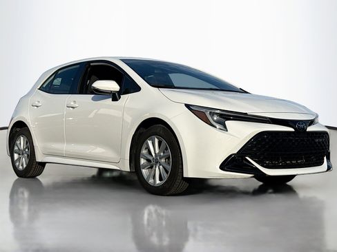 Used 2024 Toyota Corolla SE image 1