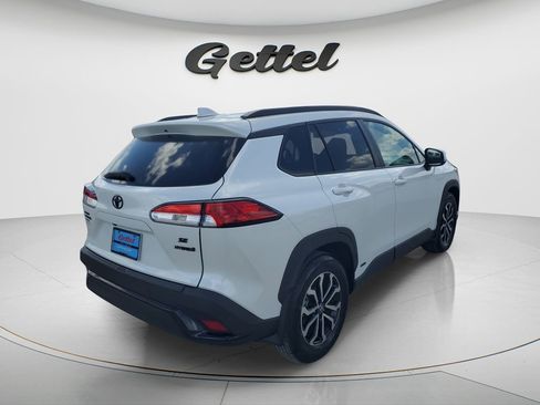Used 2023 Toyota Corolla Cross AWD Hybrid image 4
