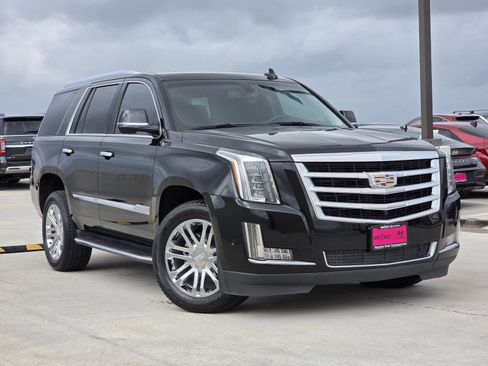 Used 2019 Cadillac Escalade 2WD image 1