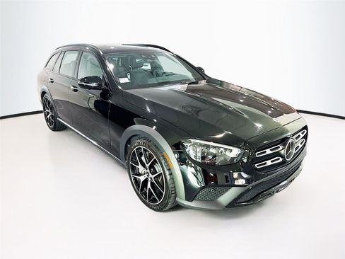 Used 2021 Mercedes-Benz E 450 4MATIC All-Terrain Wagon image 34