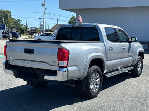 Used 2016 Toyota Tacoma SR5 w/ SR5 Appearance Package (SN) AWD/4WD image 7