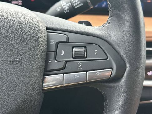 Certified 2024 Cadillac XT4 Premium Luxury AWD/4WD image 22