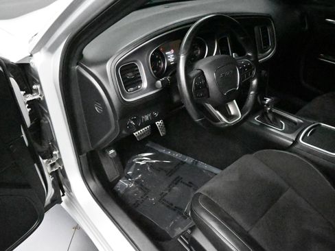 Used 2020 Dodge Charger Scat Pack RWD image 12