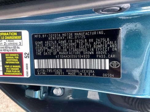 Used 2025 Toyota Camry SE w/ Convenience Package FWD image 33