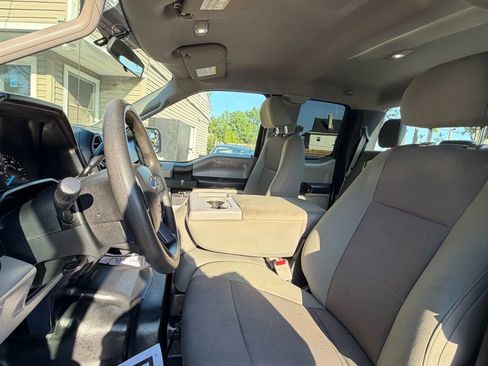 Used 2016 Ford F150 XL w/ Equipment Group 101A Mid AWD/4WD image 9
