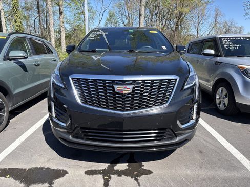 Used 2022 Cadillac XT5 Luxury image 2