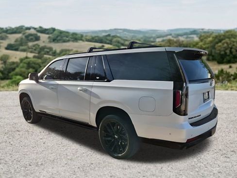 Certified 2023 Cadillac Escalade ESV Sport Platinum w/ LPO, ONYX Package AWD/4WD image 7