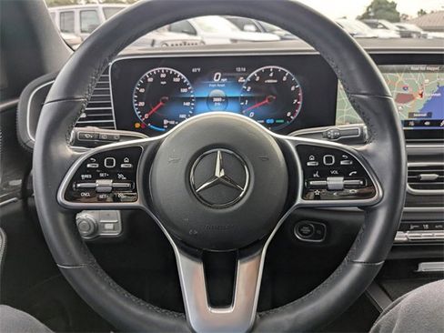 Used 2023 Mercedes-Benz GLS 450 4MATIC image 31