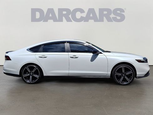 Used 2024 Honda Accord Sport image 7