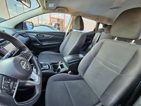 Used 2019 Nissan Rogue Sport S FWD image 14