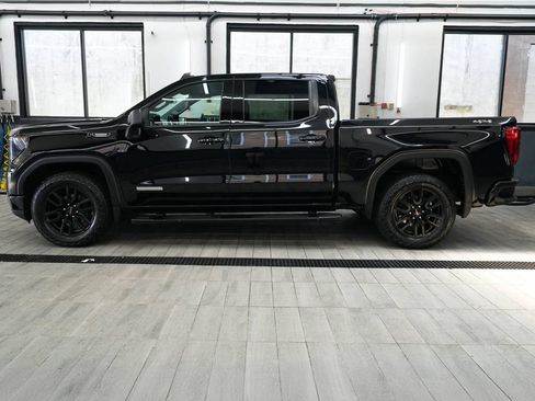 Used 2023 GMC Sierra 1500 Elevation w/ LPO, Elevation Black Package AWD/4WD image 4