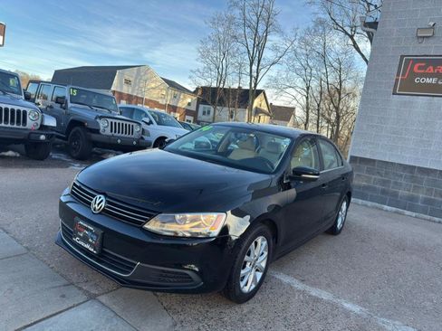Used 2014 Volkswagen Jetta SE image 3