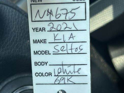 Used 2021 Kia Seltos LX AWD/4WD image 34