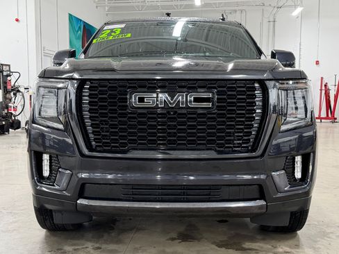 Used 2023 GMC Yukon XL Denali Ultimate AWD/4WD image 5
