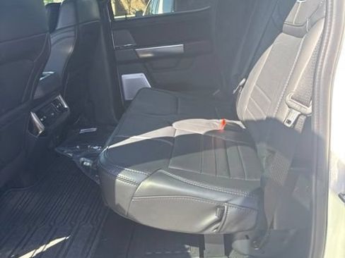 Used 2025 Ford F350 Platinum AWD/4WD image 16