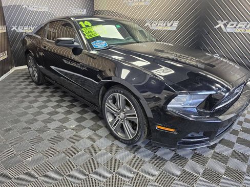 Used 2014 Ford Mustang Coupe w/ V6 Performance Package RWD image 5