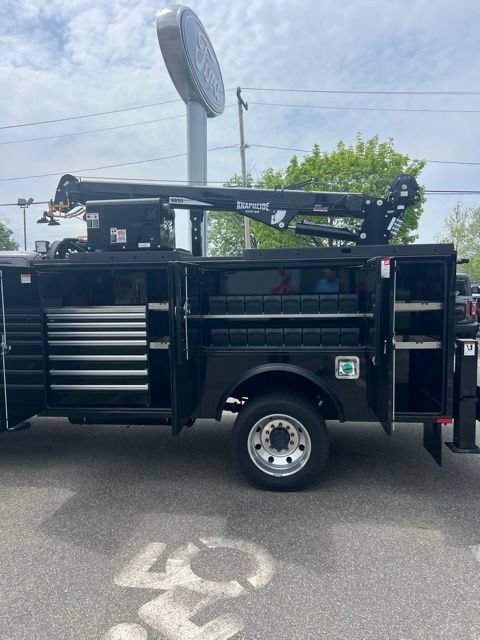 New 2026 Ford F550 4x4 Supercab Super Duty w/ XLT Value Package image 9