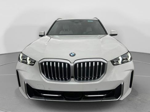 New 2026 BMW X5 sDrive40i w/ Parking Assistance Package RWD image 2