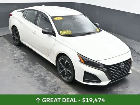 Used 2024 Nissan Altima 2.5 SR image 38