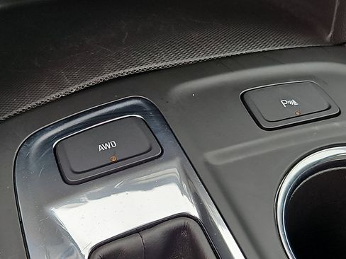 Used 2024 Chevrolet Equinox LT w/ LPO, Floor Liner Package AWD/4WD image 24