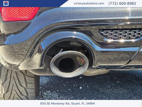 Used 2016 Jeep Grand Cherokee SRT image 91