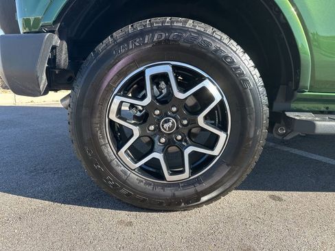 Used 2024 Ford Bronco Outer Banks image 40