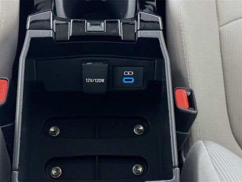 Used 2022 Toyota Corolla LE image 25